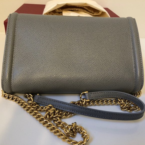 Salvatore Ferragamo Vara Bag - Picture 6 of 7